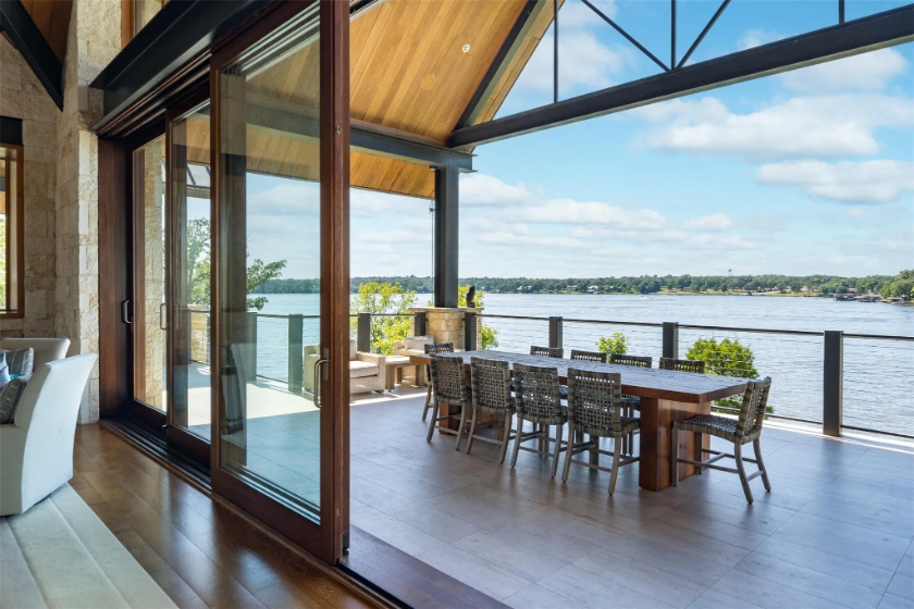 luxury lake living