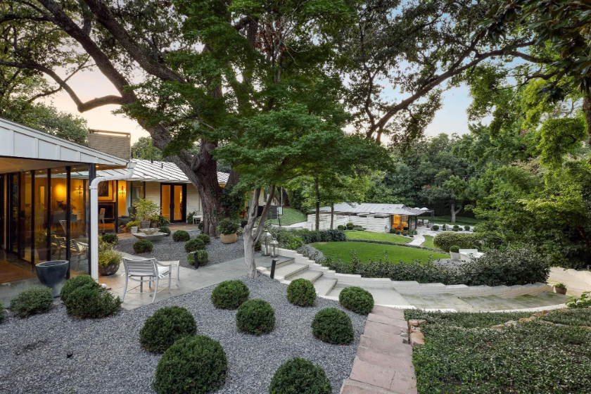 Rock Cliff Place Midcentury Modern
