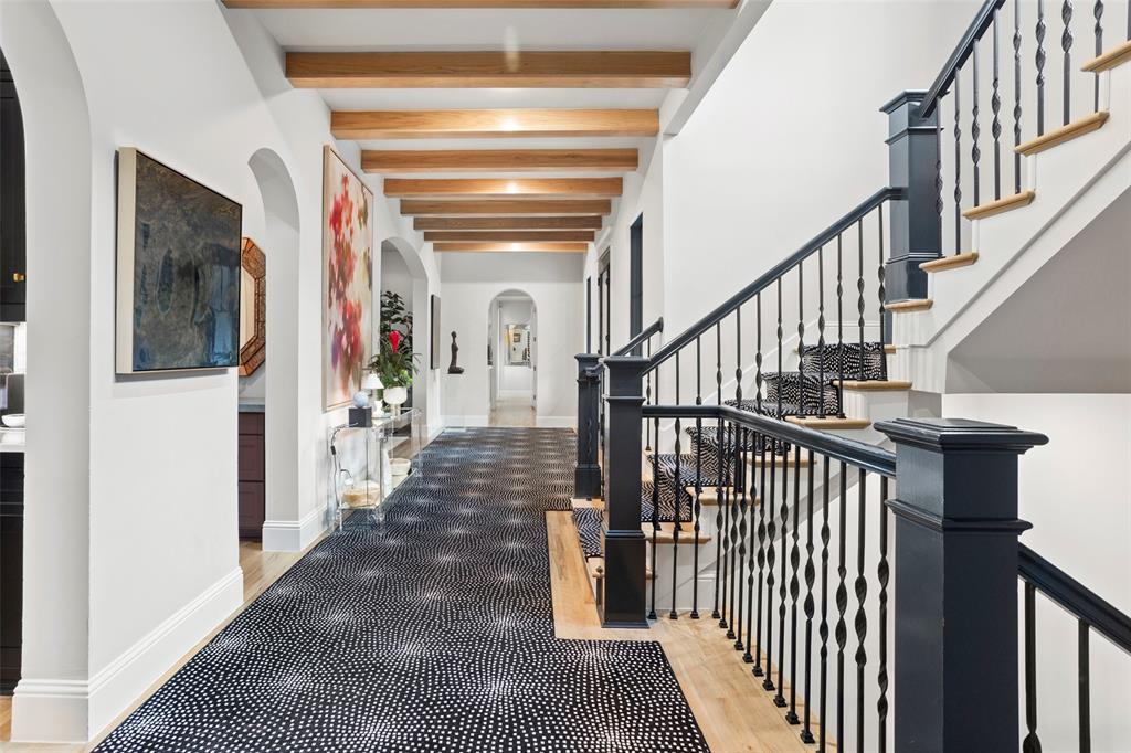 Stunning Park Hill Ravine Perch
