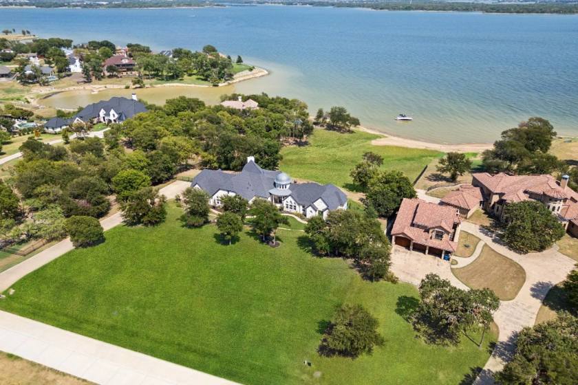 Luxury Lake Home