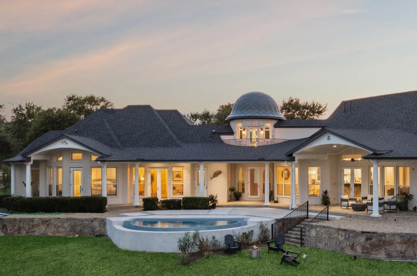 Luxury Lake Home