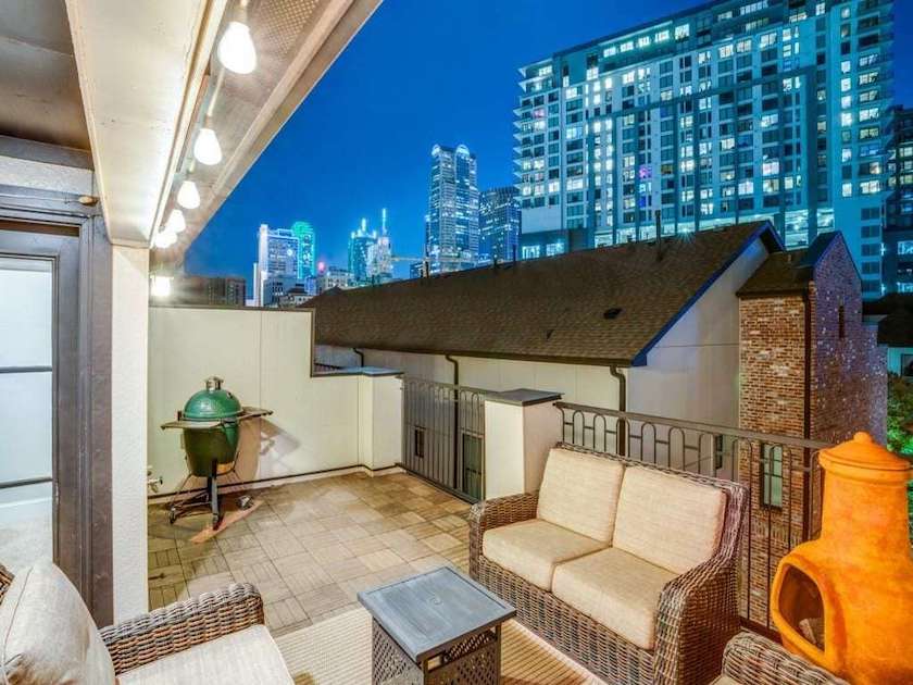 Farmer's Market Townhouse