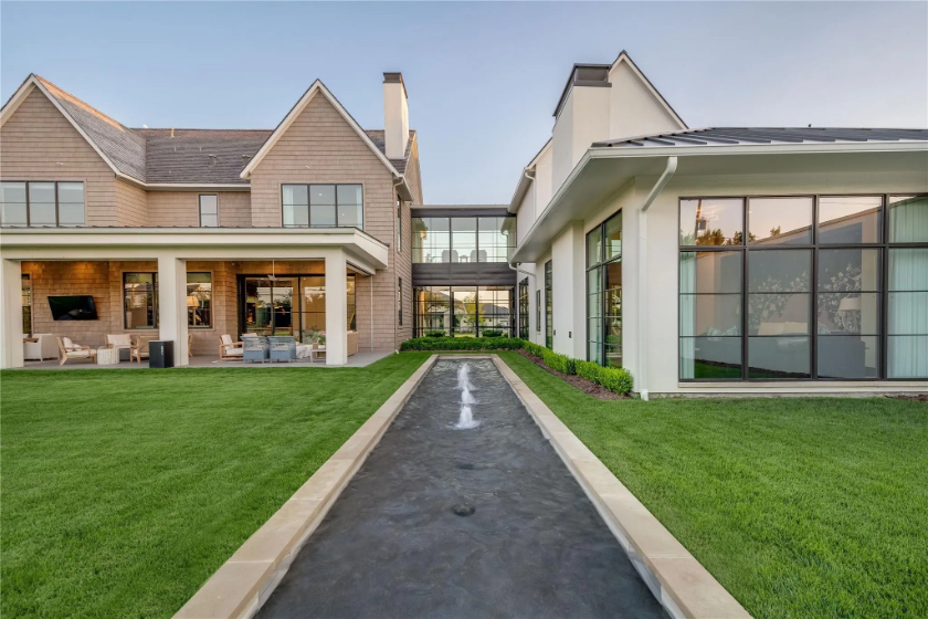 Modern Cape Cod