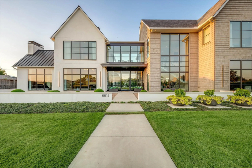 Modern Cape Cod