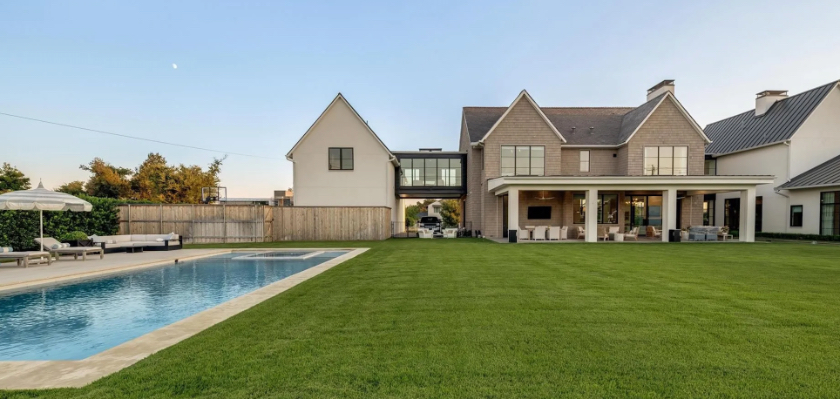 Modern Cape Cod