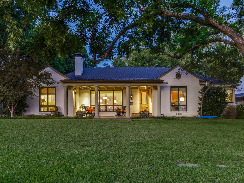 Peninsula Home on White Rock Lake