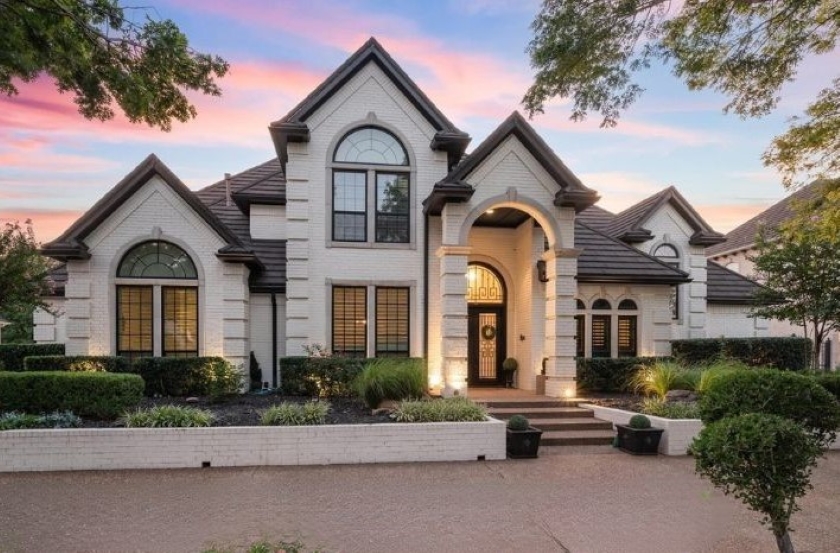 Colleyville mansion