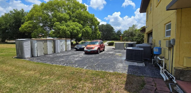 Uh-oh, Florida, hoarder