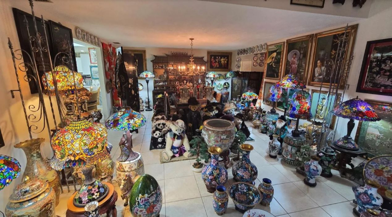 Uh-oh, Florida, hoarder
