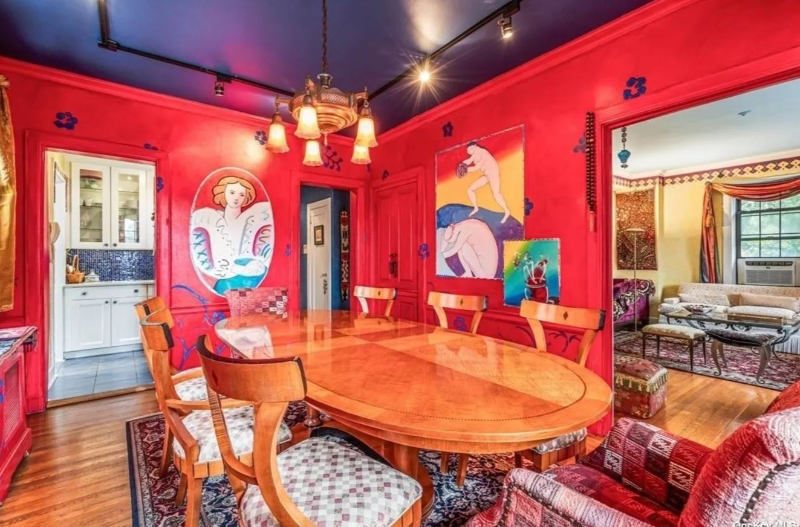 chaos, New York. purple velvet couch