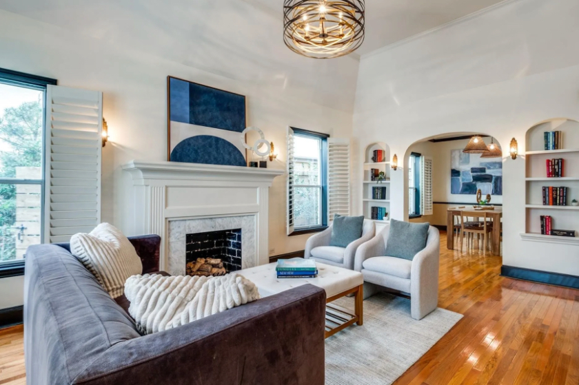 University Park Tudor