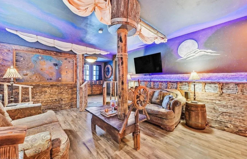 motif, Las Vegas, Capt. Jack Sparrow