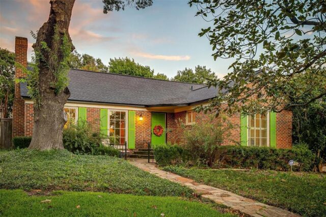 Enchanting Westcliff Cottage