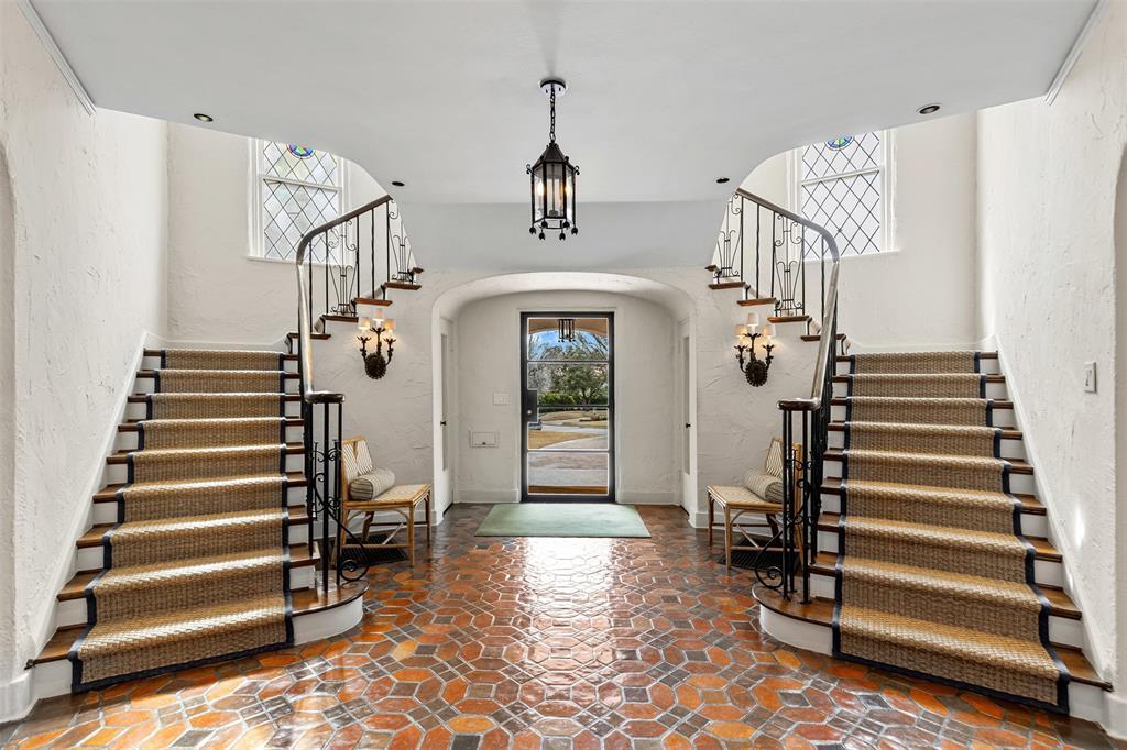 Curzon Avenue Villa