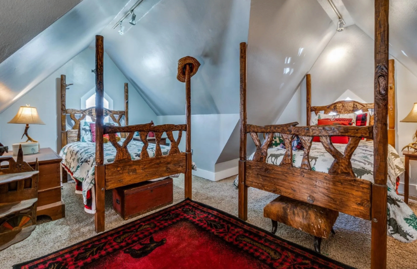 Oak Lawn Heights Tudor