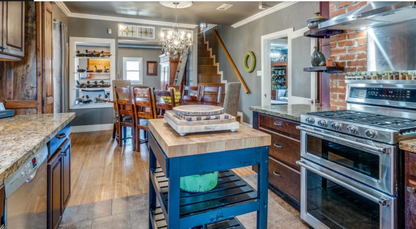 Oak Lawn Heights Tudor