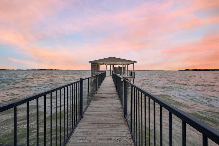 Richland Chambers Lake home