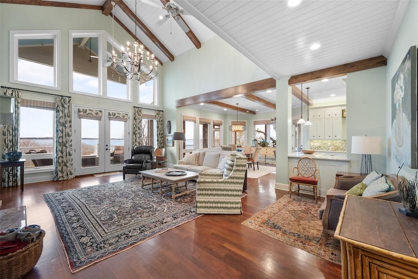 Richland Chambers Lake home