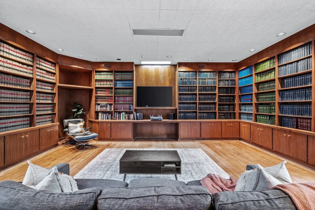 Step inside this iconic JanMar Midcentury Modern