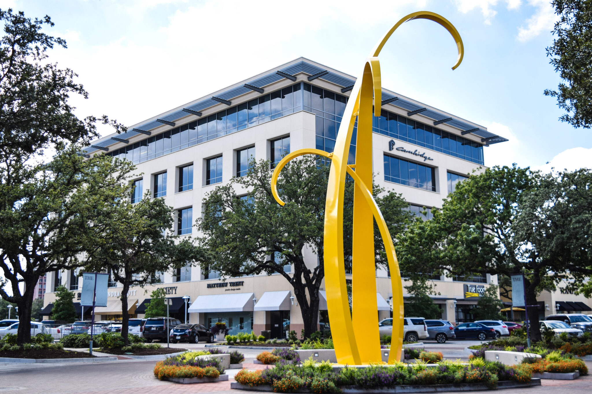 Center Court sculpture at The Plaza at Preston Center