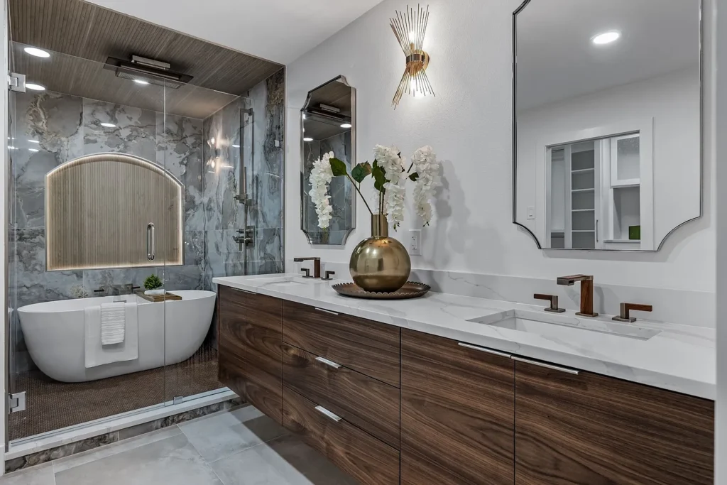Step inside this iconic JanMar Midcentury Modern