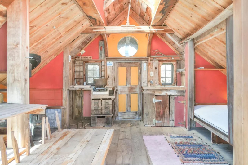 swamp monster, New York, rustic