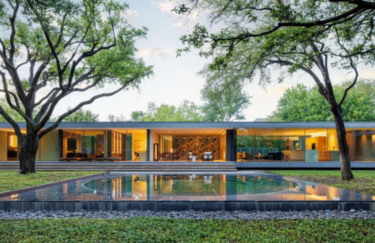 The Nimmo Glass House on Ricks Circle - CandysDirt.com
