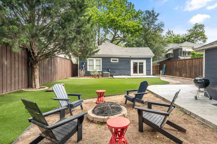 Lakewood Heights cottage