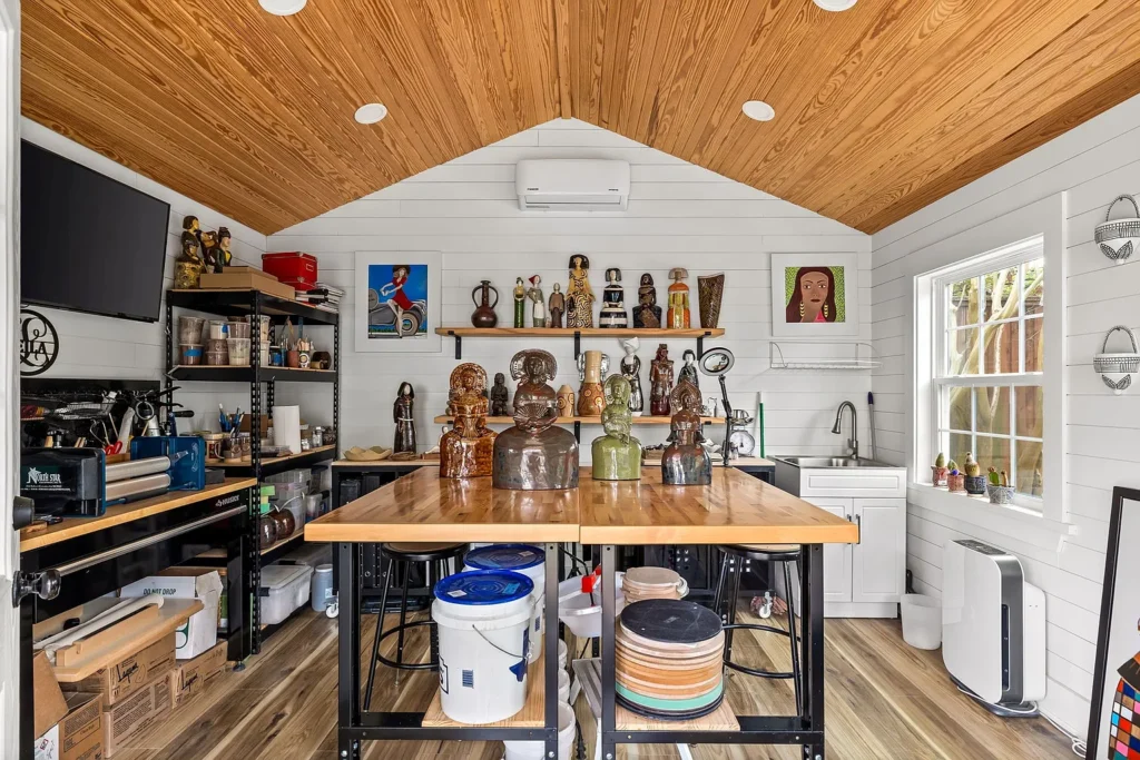 Explore the American Dream in this Lakewood listing. 