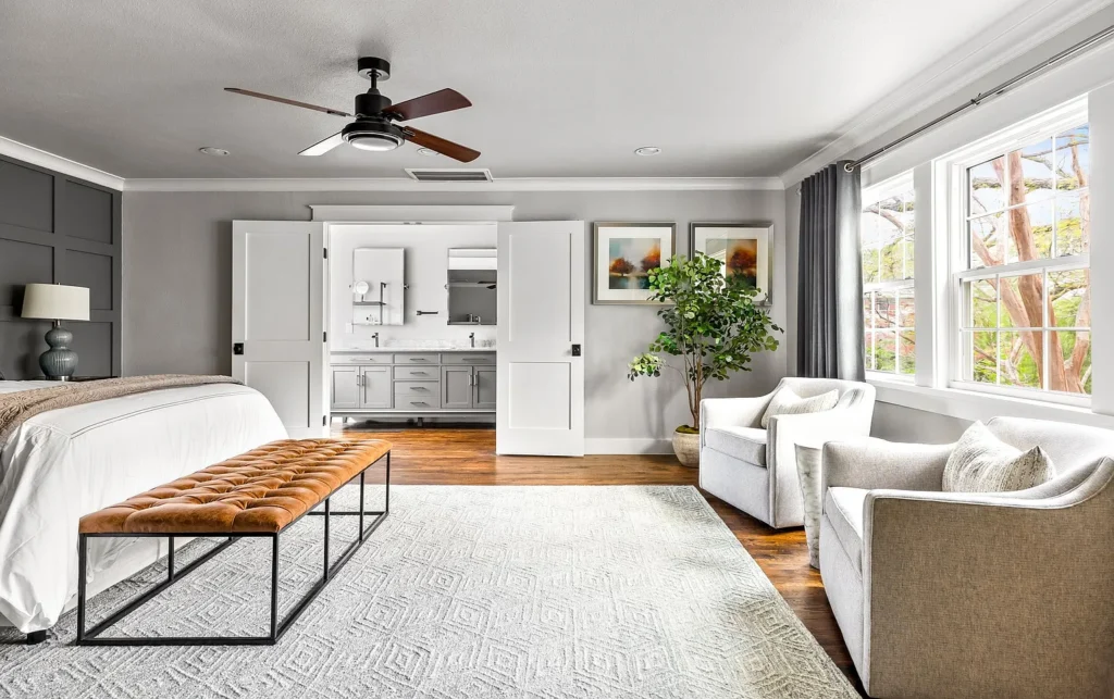 Explore the American Dream in this Lakewood Listing. 