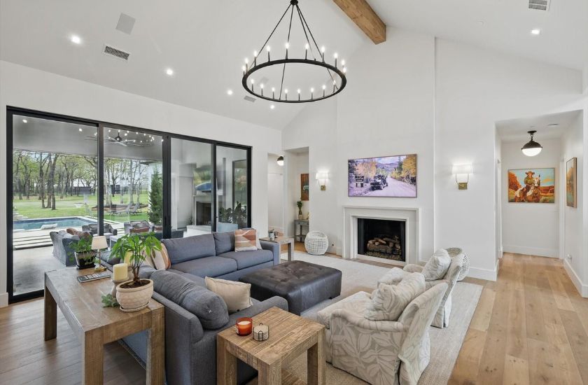 bartonville luxury listing