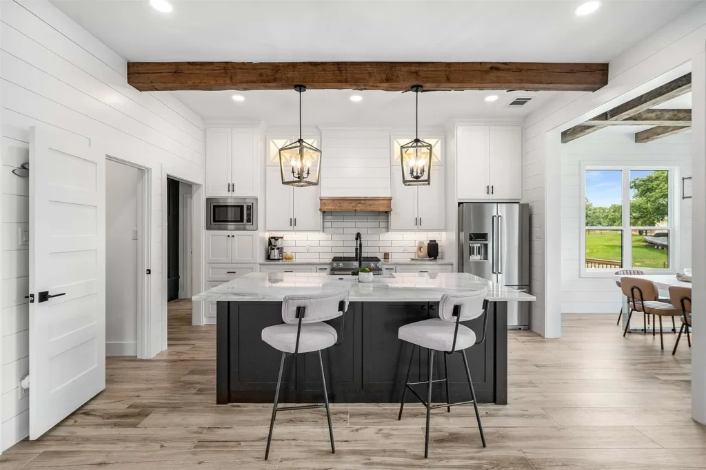 Explore this Cedar Creek lake house.