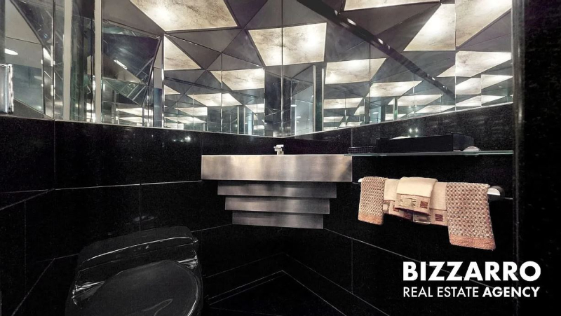 real estate gods, New York