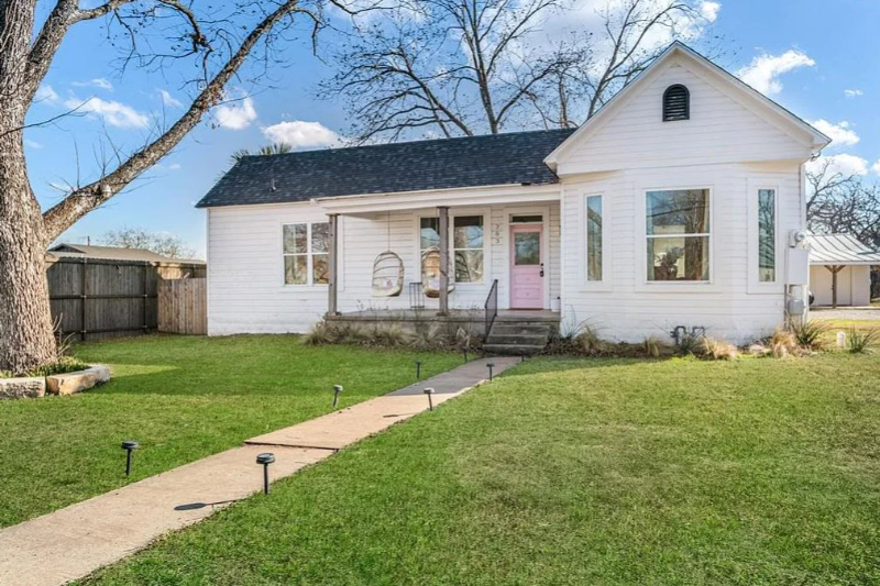 She Shed, Fredericksburg, Texas Hill Country