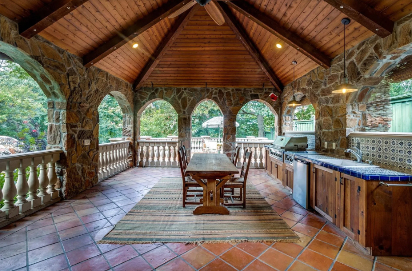 Kessler Park English Tudor