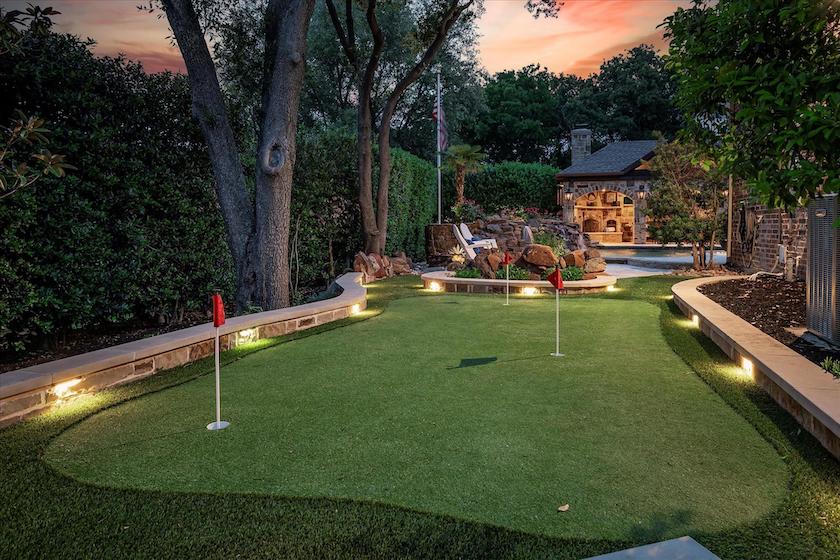 dallas home with pool