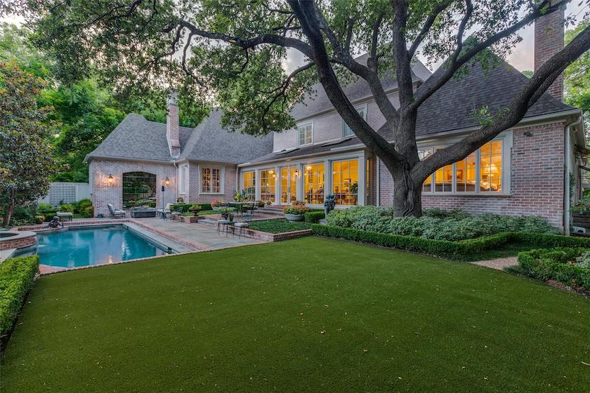 dallas home with pool