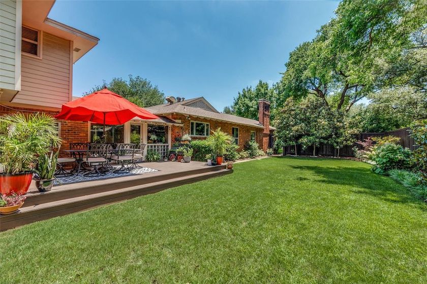 five bedrooms in Kessler Park