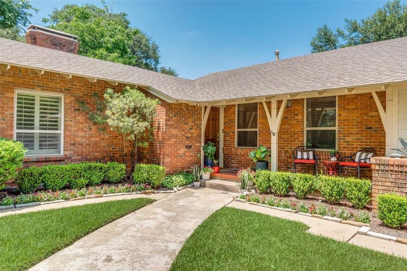five bedrooms in Kessler Park