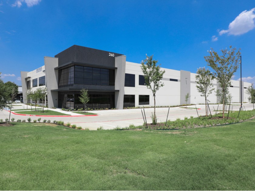 260 W Exchange Pkwy