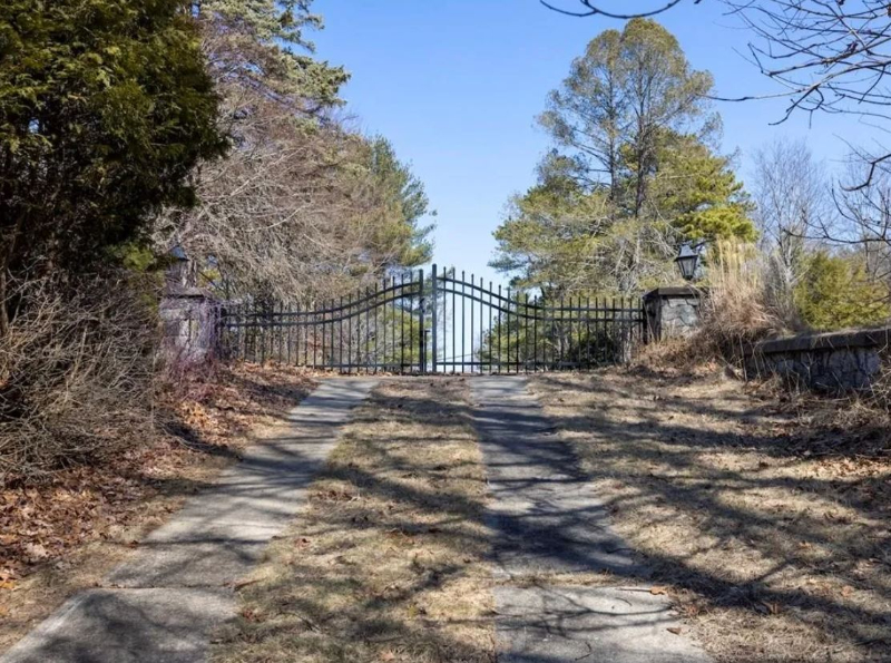 Murder podcast, Rhode Island