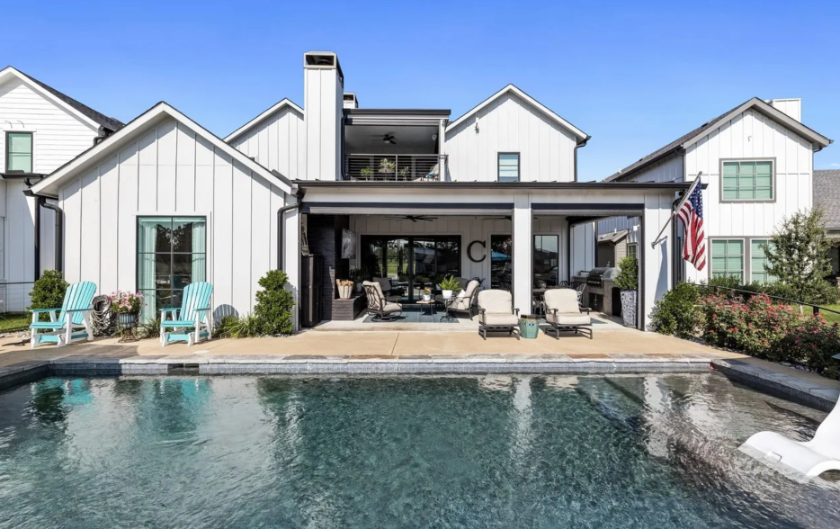 Cedar Creek lakehouse