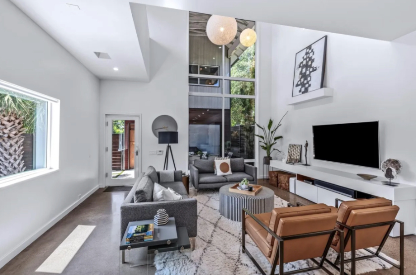 Cochran Heights Contemporary