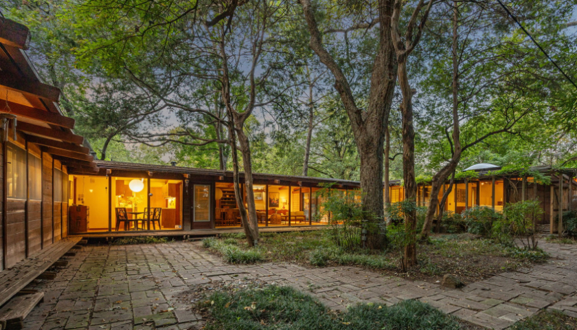 Discover This Hidden Japandi Midcentury Modern Time Capsule in