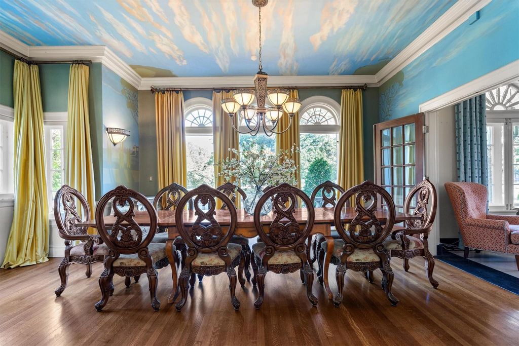 Elizabeth Boulevard's Crown Jewel