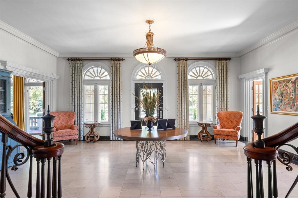 Elizabeth Boulevard's Crown Jewel