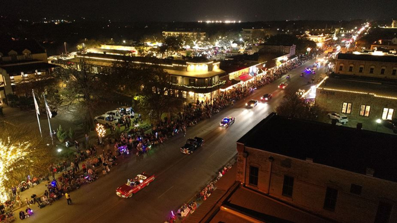 Christmas spirit, Boerne, Dickens on the Main