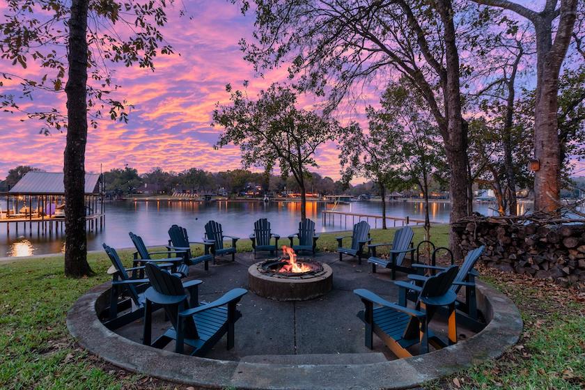 Cedar Creek Lake