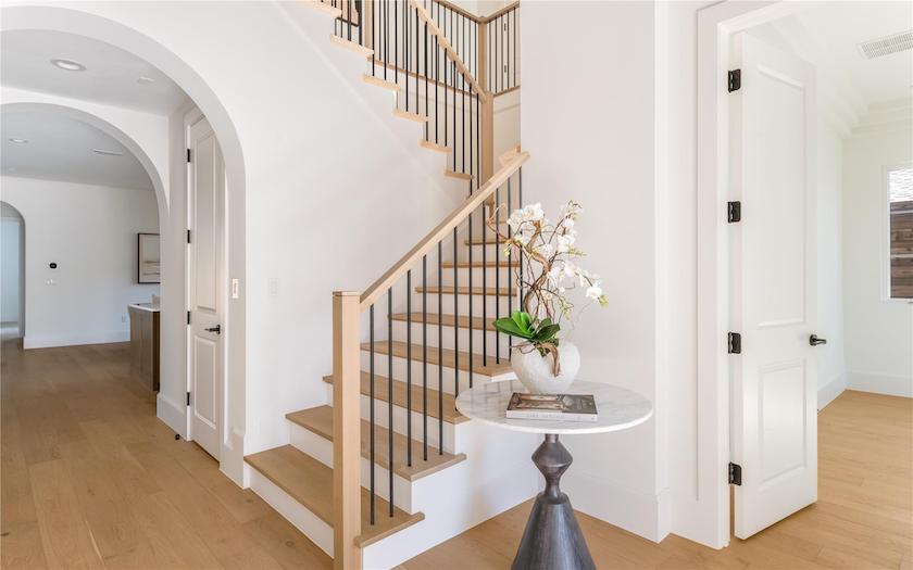 Midway Hollow real estate