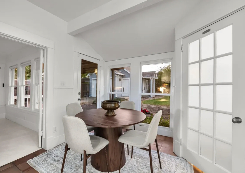 Vickery Place Craftsman